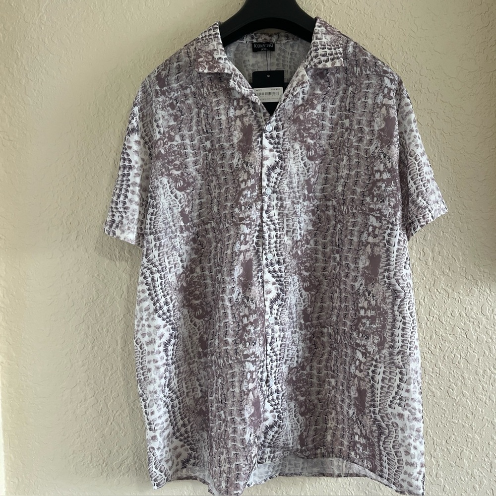 Short Sleeve Button Down Shirt Croc-Print